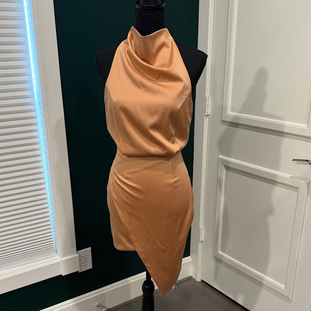Elliatt Champagne-Peach Satin Halter Mini Dress - Picture 4 of 5